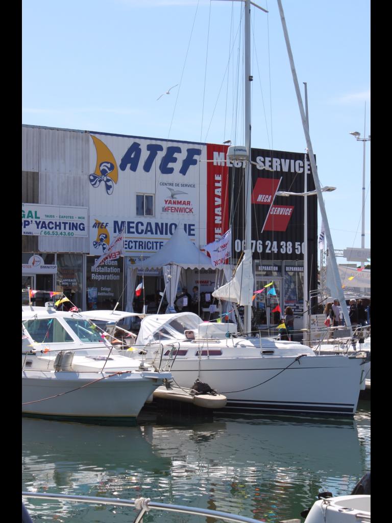 Stand Yanmar et Atef Moteurs et Bateaux à Port camargue