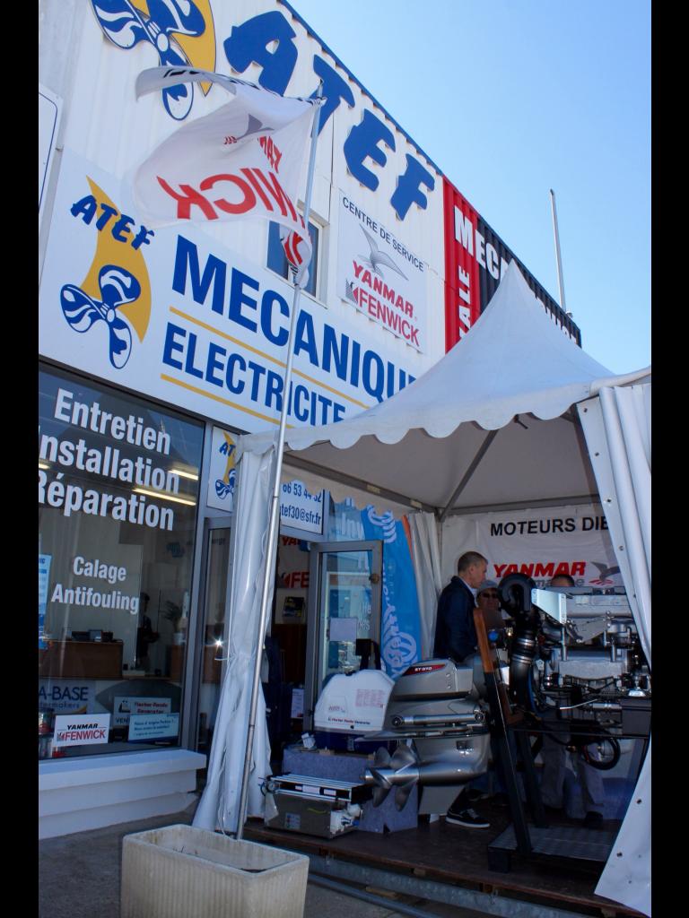 Stand Yanmar et Atef Moteurs et Bateaux à Port camargue